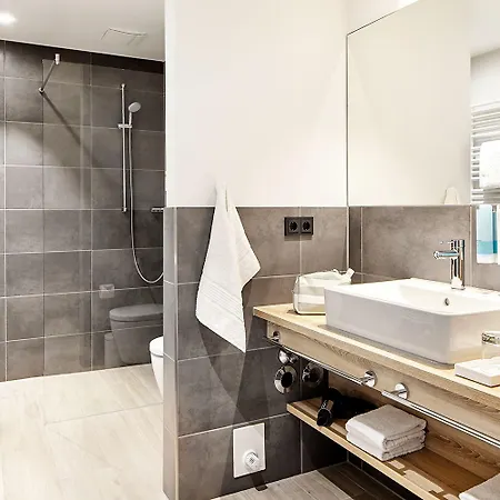 Apartment 3-raum-ferienwohnung Mit Meerblick,